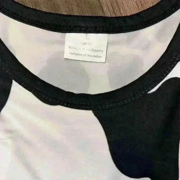 Girls Chick-fil-A long sleeve swing dress 4t - Picture 2 of 4